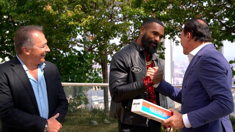 Montez Ford, superstar del wrestling internazionale al grattacielo Piemonte