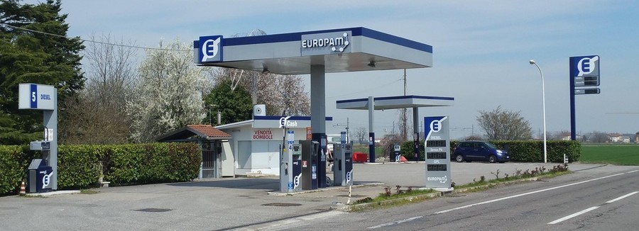 Benzinai del circuito Eropam in Piemonte a secco da cinque giorni