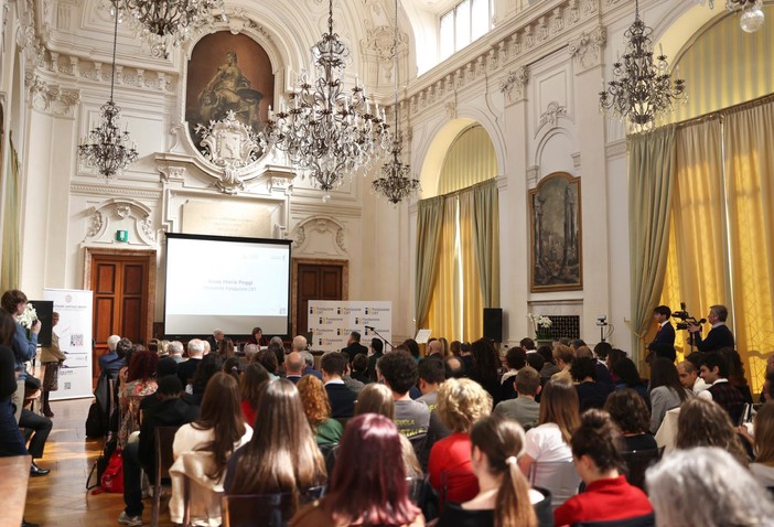 Povertà educativa e digitale nel Nord-Ovest: al via il progetto “Allenarsi al Futuro” a Torino Povertà educativa e digitale nel Nord-Ovest: al via il progetto “Allenarsi al Futuro” a Torino