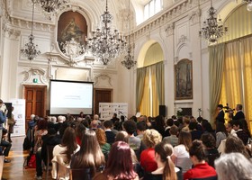 Povertà educativa e digitale nel Nord-Ovest: al via il progetto “Allenarsi al Futuro” a Torino