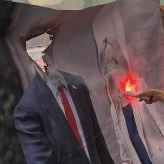 Ambrogio (FdI): A Torino bruciare le foto di Meloni non è pacifismo ma odio