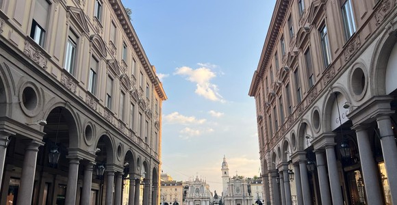 Commercio bene comune, parte la raccolta firme per istituire le Zone Economiche di Prossimità (ZesPro) per salvare negozi e mercati Commercio bene comune, parte la raccolta firme per istituire le Zone Economiche di Prossimità (ZesPro) per salvare negozi e mercati
