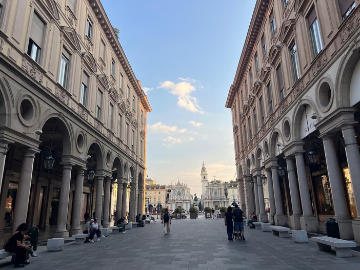Commercio bene comune, parte la raccolta firme per istituire le Zone Economiche di Prossimità (ZesPro) per salvare negozi e mercati Commercio bene comune, parte la raccolta firme per istituire le Zone Economiche di Prossimità (ZesPro) per salvare negozi e mercati