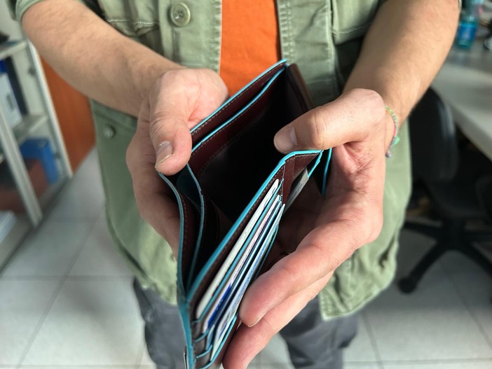 Economia non osservata, un ricco salvadanaio per la manovra finanziaria (se fosse osservata). Di Carlo Manacorda* Economia non osservata, un ricco salvadanaio per la manovra finanziaria (se fosse osservata). Di Carlo Manacorda*