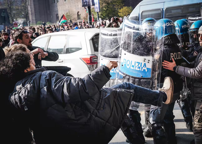 Corteo Propal, Pantanella, FSP Polizia: “La Polizia non è pagata per andare al martirio” Corteo Propal, Pantanella, FSP Polizia: “La Polizia non è pagata per andare al martirio”