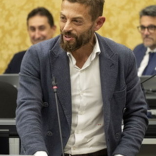 Pipe gratis per il crack? Per Fratelli d'Italia «Torino non può diventare il laboratorio della resa alla droga»