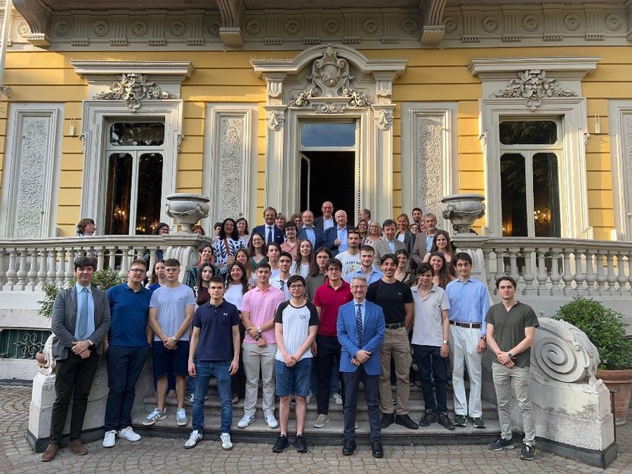 Sostegno concreto alla formazione e all’inclusione di genere, Intergea premia  tre studenti STEM di Torino