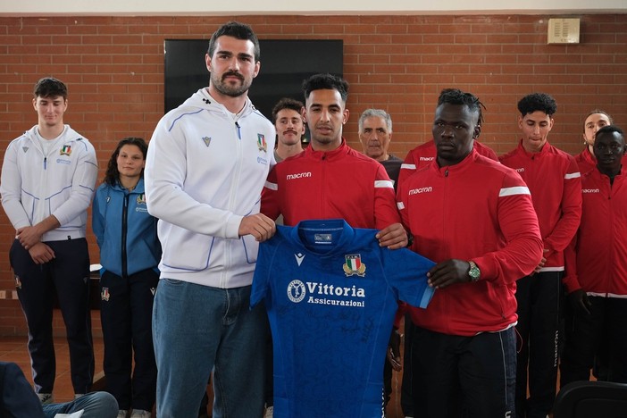 Rugby Oltre le Sbarre: al carcere Lorusso Cutugno sport, inclusione e riscatto Rugby Oltre le Sbarre: al carcere Lorusso Cutugno sport, inclusione e riscatto