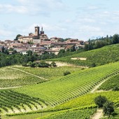 Boom del turismo in Piemonte, bene laghi, montagna e colline. E torna il voucher vacanza