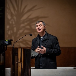 Il cardinale di Torino Roberto Lepore: «Dolore e amarezza per l'attacco al Papa»