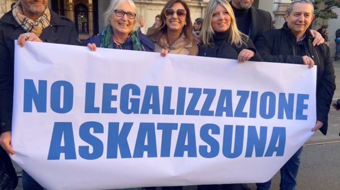 Centro destra, manifestazione contro Askatasuna "bene comune" [video]