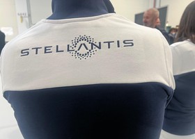 Stellantis riparte nel primo semestre 2026: produzione in crescita del 13,7%. La 500 ibrida traina Mirafiori, Cassino resta l'emergenza