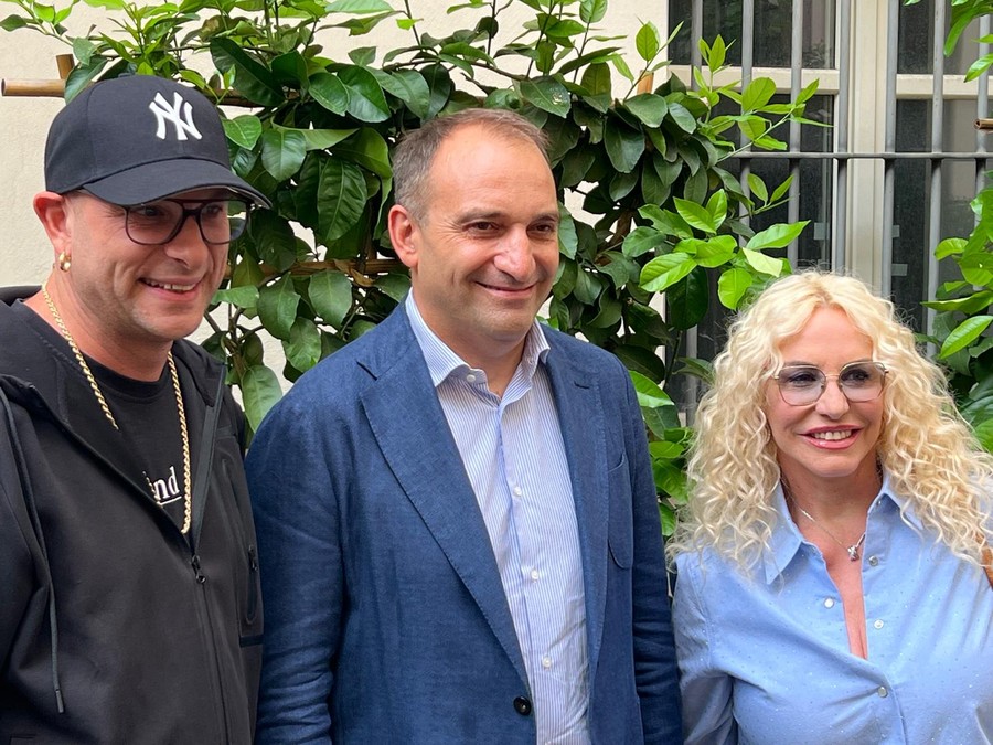 Suzuki Jukebox, Torino torna a ballare con le grandi hit: due serate all’Inalpi Arena Suzuki Jukebox, Torino torna a ballare con le grandi hit: due serate all’Inalpi Arena