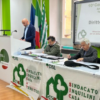 La denuncia del Sicet, a Torino solo il 13% di chi fa domanda ottiene una casa