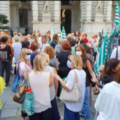 #spremuta di maestre: protesta delle maestre e degli educatori del Comune di Torino per difendere la qualità dei servizi educativi degli asili nido e delle scuole dell’infanzia comunali