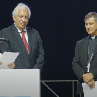 Mons. Repole: “La cultura del nostro tempo diffida dell’amore per sempre ma alla fine questa cultura produce sterminate solitudini”