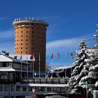 Sestriere: entusiasmo per la prima nevicata che ha imbiancato Sestriere e frazioni