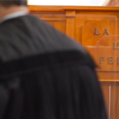 Riforma della giustizia: bisogna che tutto cambi affinché tutto resti uguale. Di Lorenza Morello* Riforma della giustizia: bisogna che tutto cambi affinché tutto resti uguale. Di Lorenza Morello*