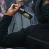 Scontri a Torino, FSP chiede i proiettili di gomma, il SIULP: “Gli agenti non sono bersagli mobili” Scontri a Torino, FSP chiede i proiettili di gomma, il SIULP: “Gli agenti non sono bersagli mobili”