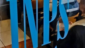 Trattamento di Fine Servizio (TFS) degli statali e Bilancio dello Stato: un problema sempre attuale, con recenti sviluppi sconcertanti. Di Carlo Manacorda* Trattamento di Fine Servizio (TFS) degli statali e Bilancio dello Stato: un problema sempre attuale, con recenti sviluppi sconcertanti. Di Carlo Manacorda*