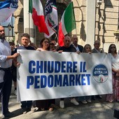 Fa violenza a una tredicenne ma è dispiaciuto: libero dopo due giorni. Flash mob di FdI [video]