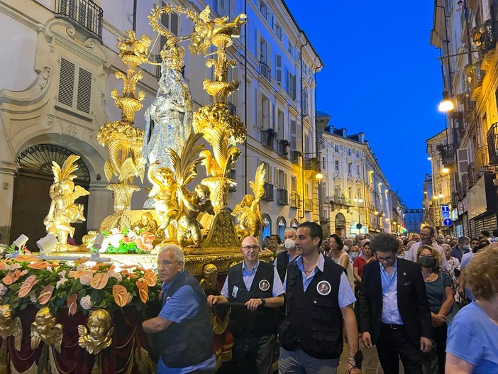 La processione della Consolata, patrona di Torino