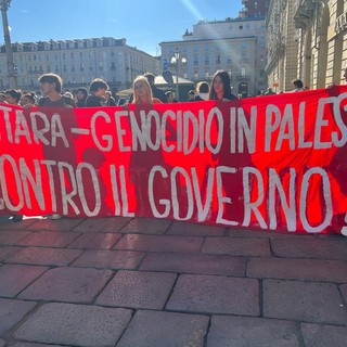 Sciopero generale, corteo studenti al grido “Free Palestine” [video]