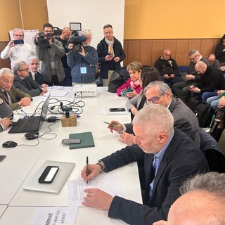 Contratto Stellantis, nel biennio aumenti mensili di 207 euro (+11,3%) e nel 2023  una-tantum di 400 euro