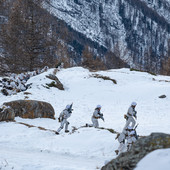 Esercitazione “Volpe Bianca” in val Susa: gli alpini pronti ad operare anche in clima artico