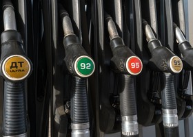 Benzina e diesel sempre più su, il Piemonte tra le regioni con i rincari più salati d'Italia Benzina e diesel sempre più su, il Piemonte tra le regioni con i rincari più salati d'Italia