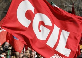 L'IA sostituirà i lavoratori, il colosso dei viaggi CWT prepara 190 licenziamenti L'IA sostituirà i lavoratori, il colosso dei viaggi CWT prepara 190 licenziamenti