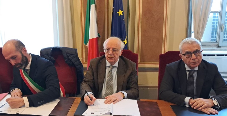 Carnevale di Ivrea, protocollo in Prefettura per “Arance Frigie”