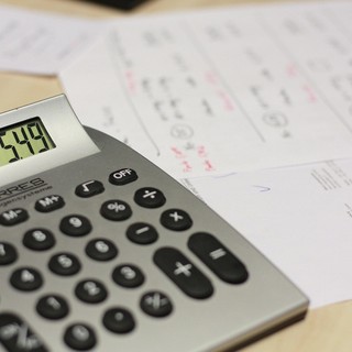 Bollette in aumento per tre piccole imprese su quattro, l'allarme di Cna Piemonte
