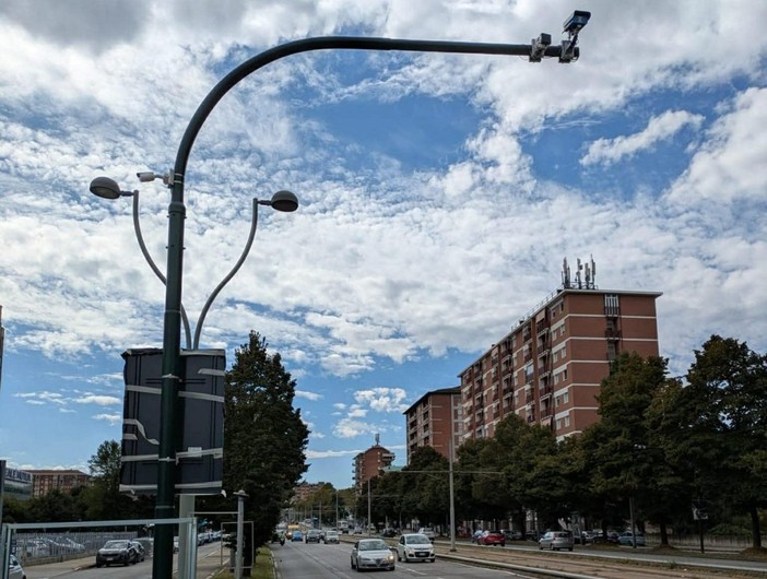 Occhio ai limiti, dal 1° febbraio accesi gli autovelox in corso Grosseto e corso Giulio Cesare Occhio ai limiti, dal 1° febbraio accesi gli autovelox in corso Grosseto e corso Giulio Cesare