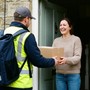 Commercio elettronico e consegne rapide, tutto il peso sulle spalle degli addetti alla distribuzione