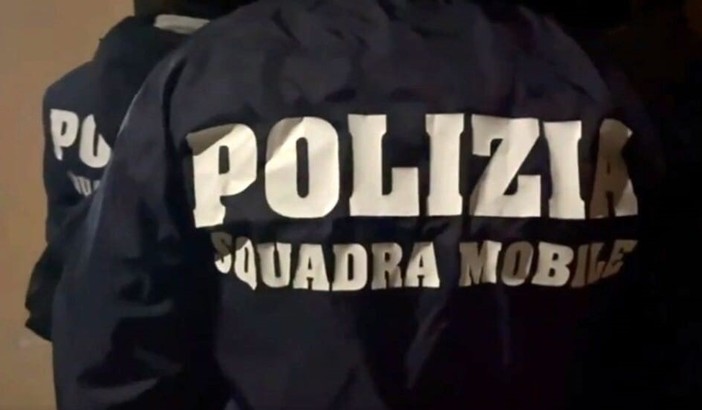 Finte verifiche all’impianto dell’acqua, due donne arrestate a Torino per furto aggravato