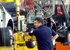 Stellantis, Mirafiori si ferma per ferie già a luglio