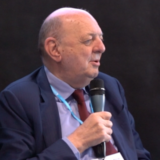 Guerra in Iran, l'Italia riduce le scorte petrolifere