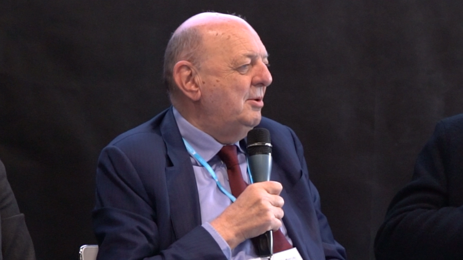 Guerra in Iran, l'Italia riduce le scorte petrolifere Guerra in Iran, l'Italia riduce le scorte petrolifere