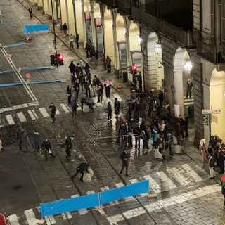 Vandalismi in via Po, Ascom «rispetto per tutte le idee ma no alla violenza»