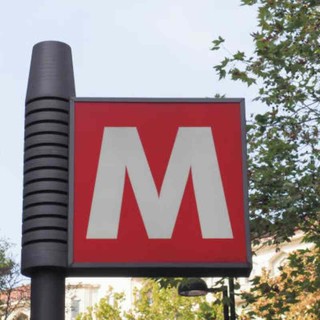 Tentano una rapina in metropolitana, due arresti a Torino