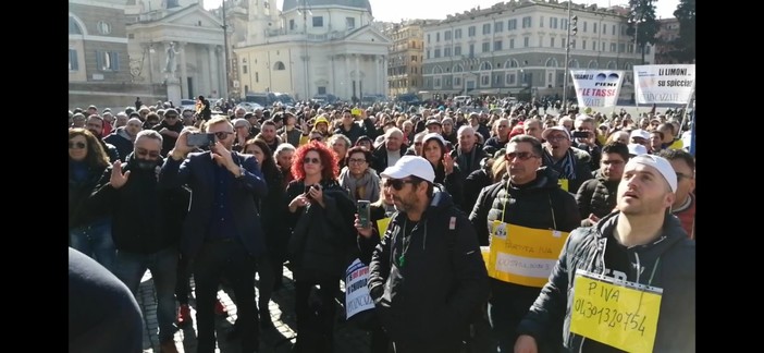 “Dopo Roma, anche a Torino”: commercianti e piccole partite Iva di nuovo in piazza per avere l'attenzione delle istituzioni