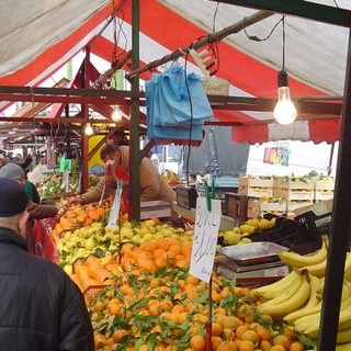 Lunedì 25 novembre ambulanti e commercianti protestano contro l'immobilismo del comune di Torino