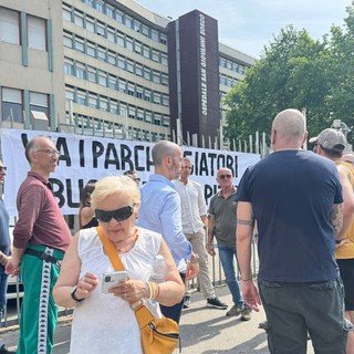 Parcheggiatori abusivi al San Giovanni Bosco, blitz del Comitato Torino Tricolre