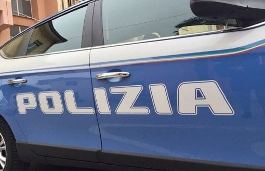 Si finge prima carabiniere e poi perito del tribunale per truffare una coppia di anziani, arrestato dalla polizia Si finge prima carabiniere e poi perito del tribunale per truffare una coppia di anziani, arrestato dalla polizia