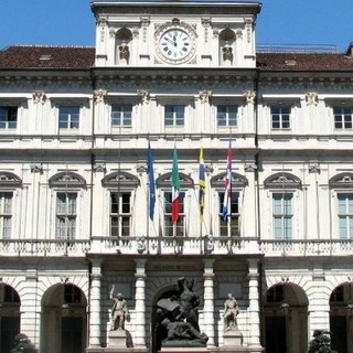 Comune di Torino, all'appello mancano 2.400 dipendenti