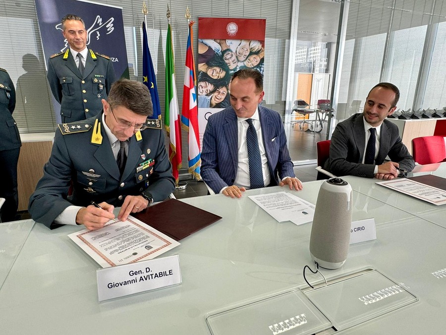 Edisu e Guardia di Finanza insieme per il diritto allo studio, firmato un protocollo d'intesa per il contrasto alle frodi Edisu e Guardia di Finanza insieme per il diritto allo studio, firmato un protocollo d'intesa per il contrasto alle frodi