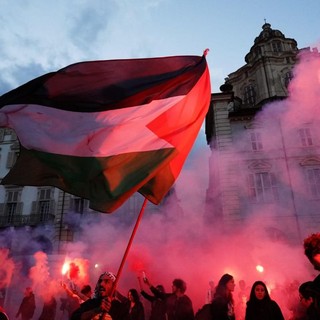 Scontri a Torino, per FI «parlare di pace e scatenare la guerra è un ossimoro»