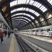Trasporto pubblico, da oggi anche sui treni regionali l'abbonametno trimestrale illimitato Trasporto pubblico, da oggi anche sui treni regionali l'abbonametno trimestrale illimitato